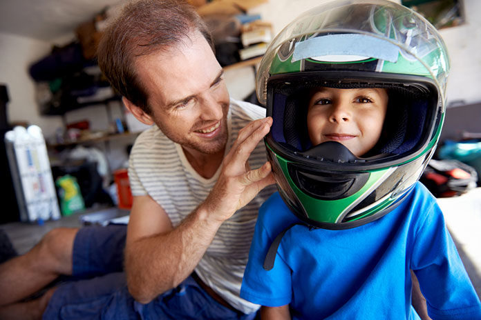 Kaski motocyklowe dla dzieci – na co zwracać uwagę?