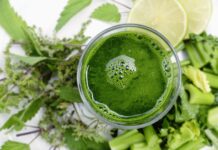 Jak usunąć osad z wody na szkle?