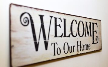 Gdzie jest tabliczka znamionowa Opel Meriva B?