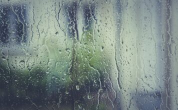 Jak zapobiegać parowaniu okien?