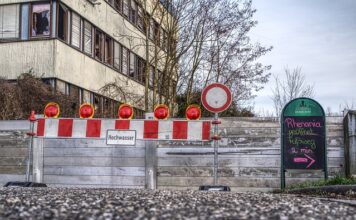 Jak sprawdzić szczelność dolotu dymem?