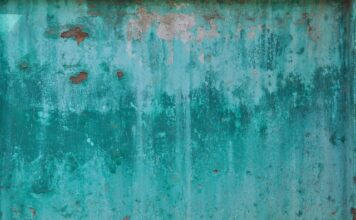 Czym pomalować korozje?