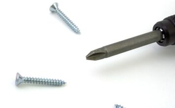 Jak łatwo odkręcić koła? Jak łatwo odkręcić koła?