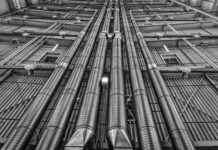 Czy można sprawdzić szczelność klimatyzacji sprężonym powietrzem?