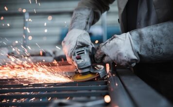 Jaka szlifierka do metalu?